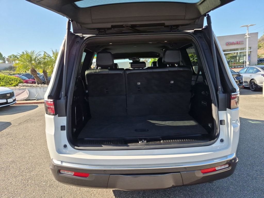 2022 Jeep Wagoneer Series III
