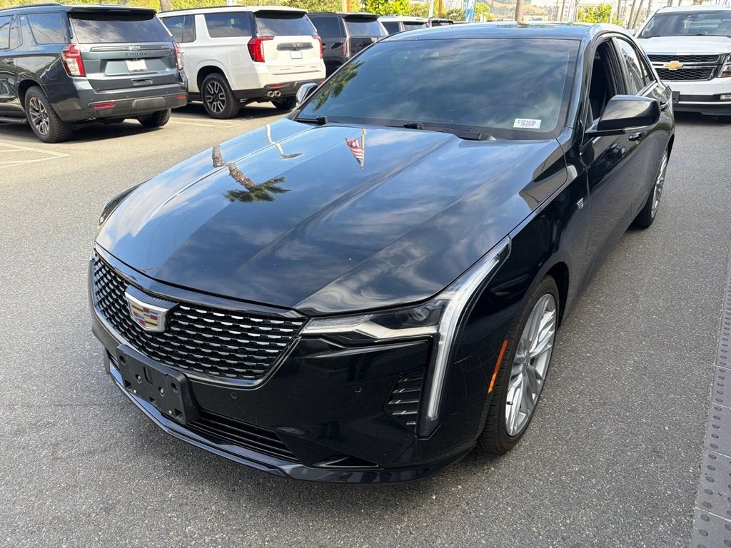 2023 Cadillac CT4 Premium Luxury