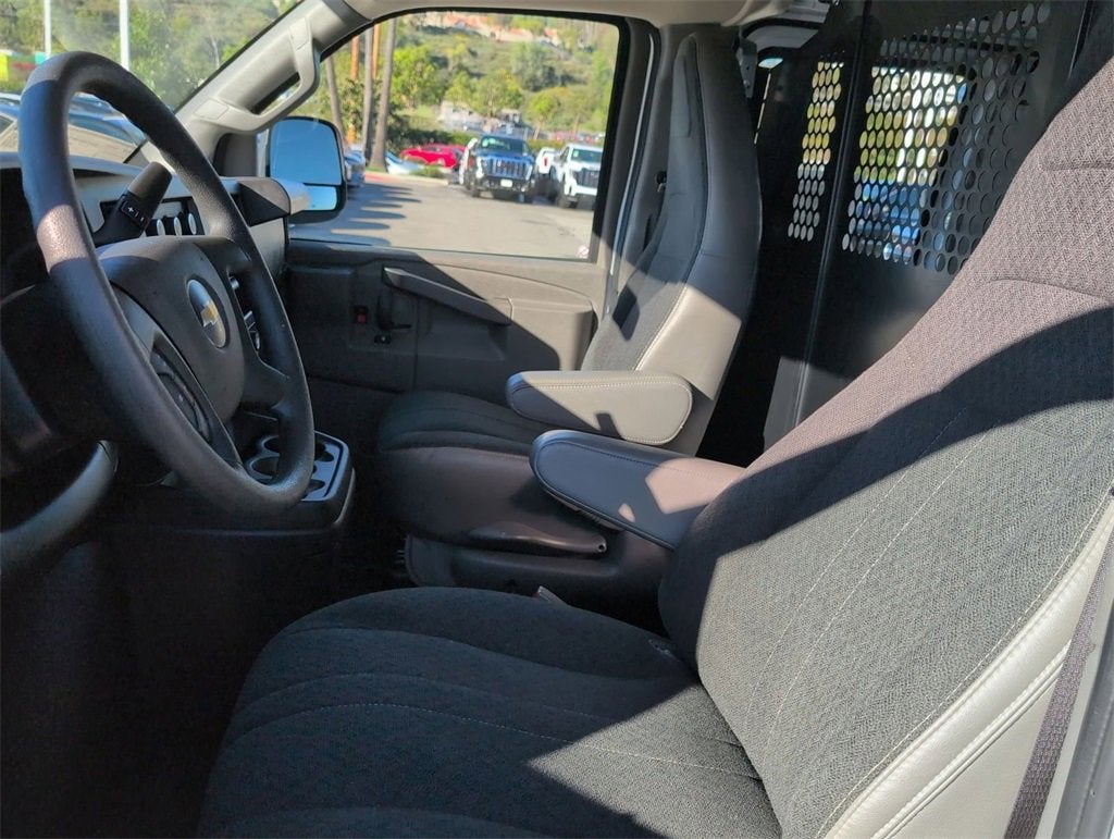 2024 Chevrolet Express Cargo 2500 WT