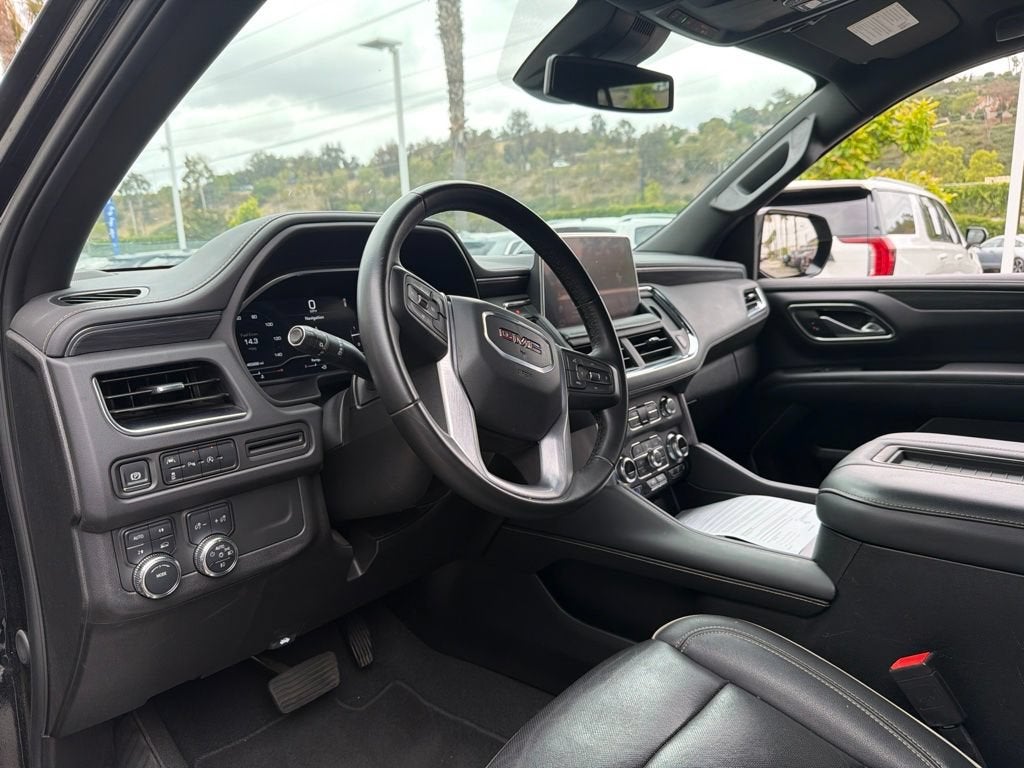 2024 GMC Yukon SLT