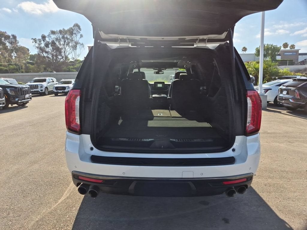 2022 GMC Yukon XL AT4