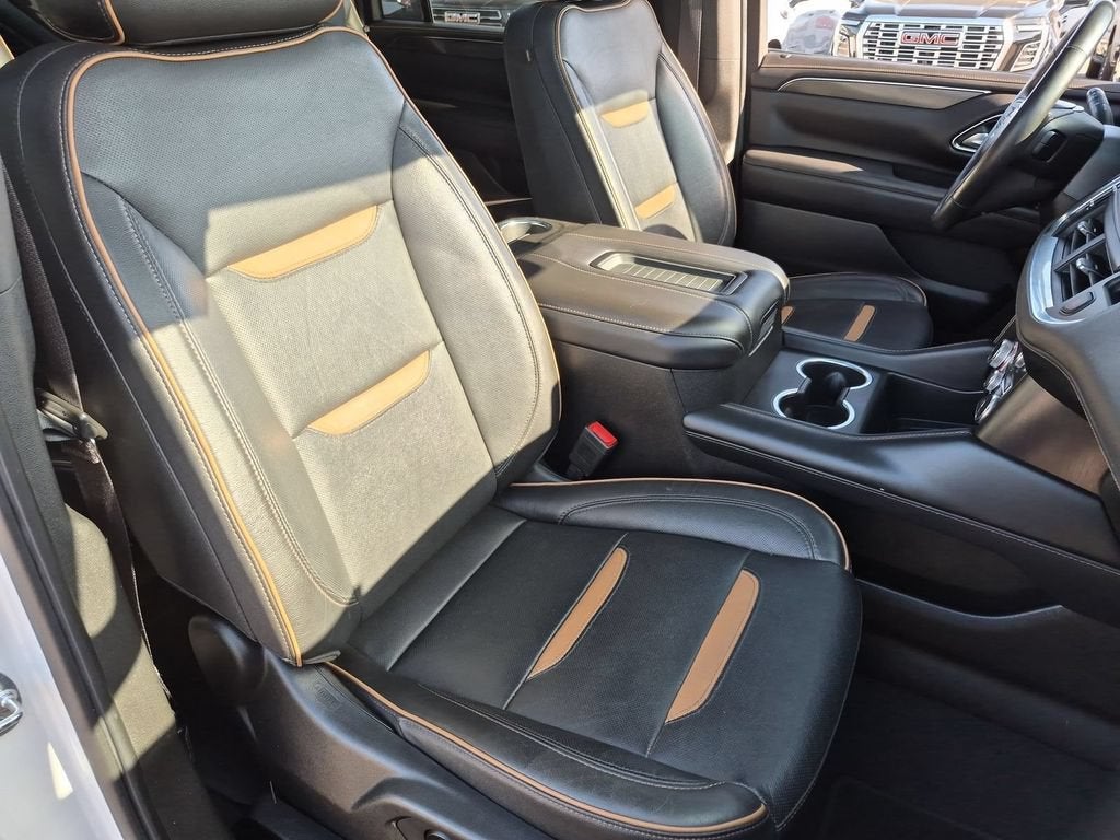 2022 GMC Yukon XL AT4