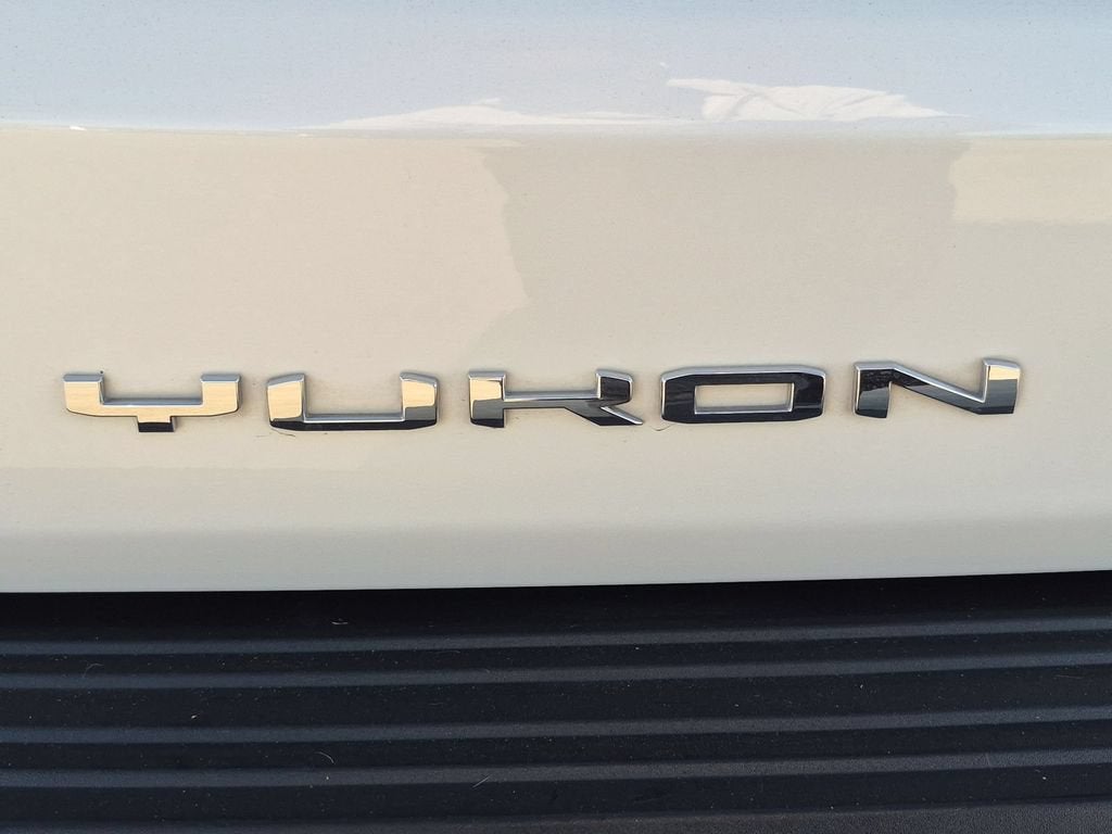 2022 GMC Yukon XL AT4
