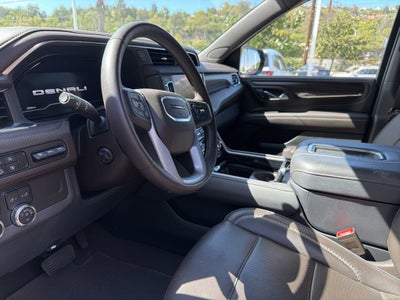 2023 GMC Yukon XL Denali