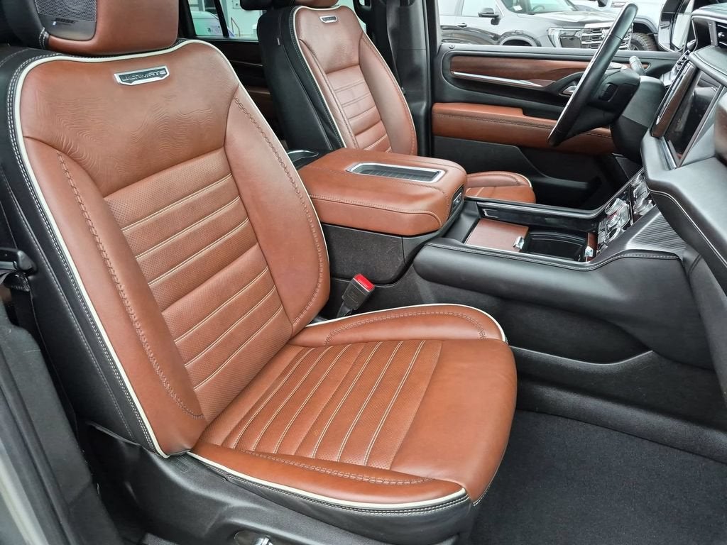2023 GMC Yukon XL Denali Ultimate