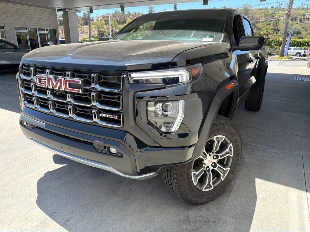 2025 GMC Canyon AT4