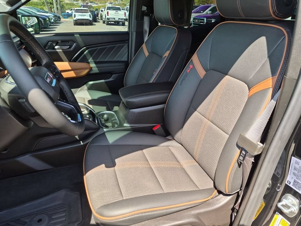 2025 GMC Canyon AT4