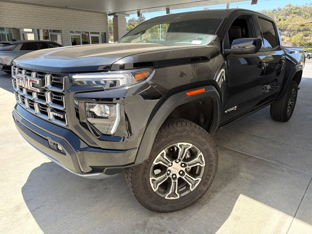 2025 GMC Canyon AT4