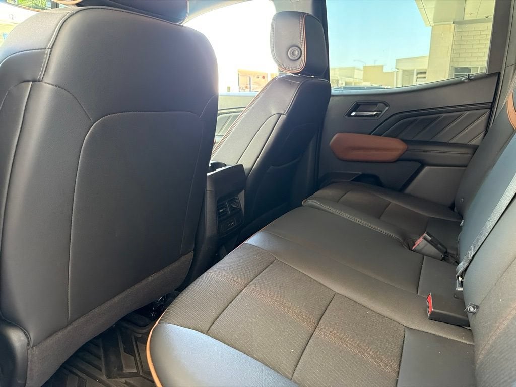 2025 GMC Canyon AT4
