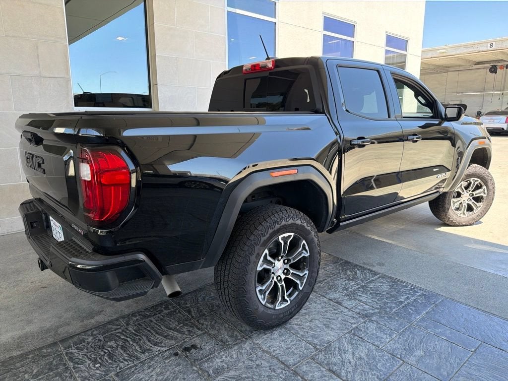 2025 GMC Canyon AT4
