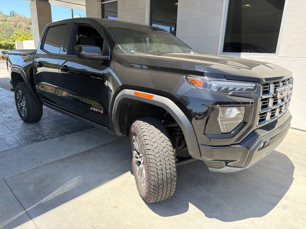 2025 GMC Canyon AT4