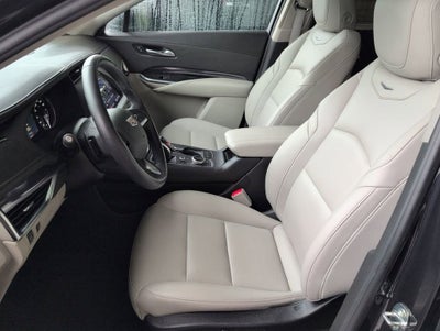 2023 Cadillac XT4 Luxury
