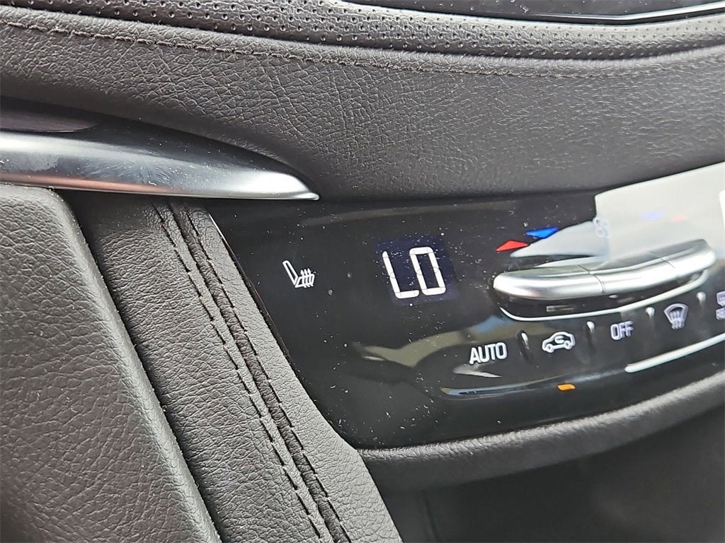 2025 Cadillac XT5 Luxury