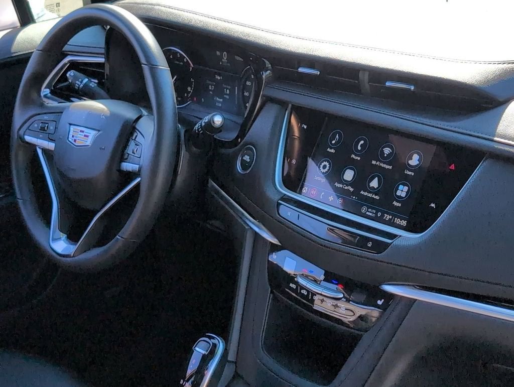 2025 Cadillac XT6 Luxury