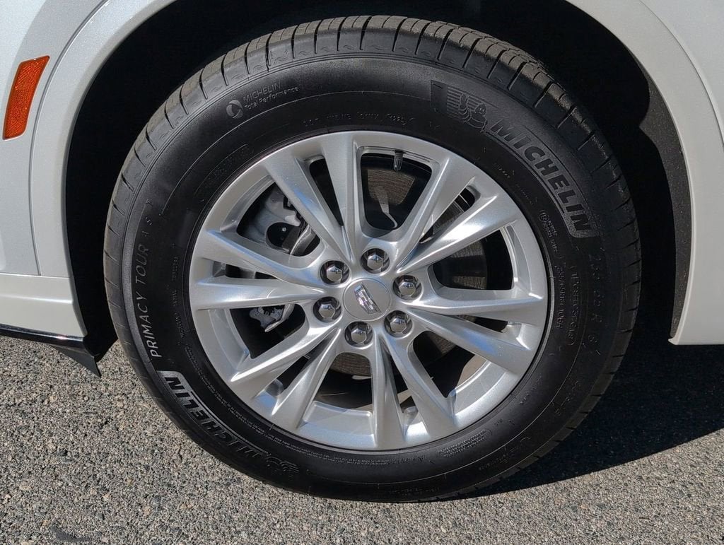 2025 Cadillac XT6 Luxury