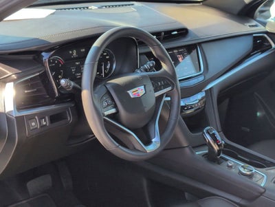 2025 Cadillac XT6 Luxury