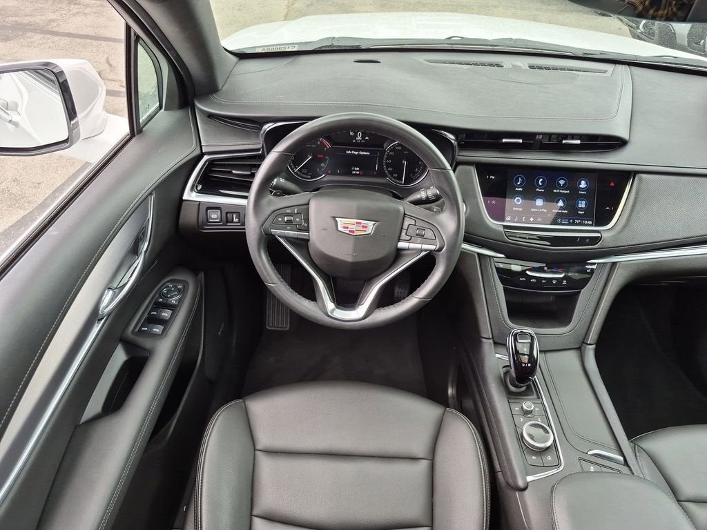 2023 Cadillac XT6 Luxury