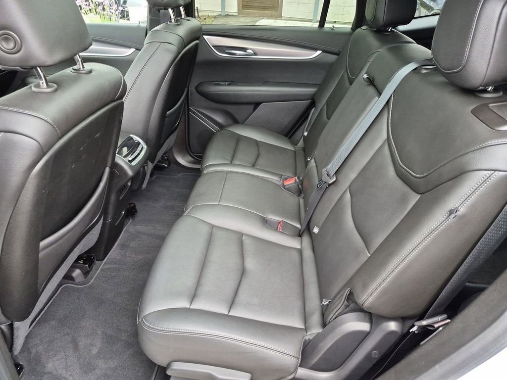 2023 Cadillac XT6 Luxury