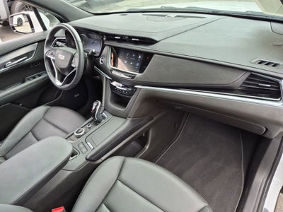 2023 Cadillac XT6 Luxury