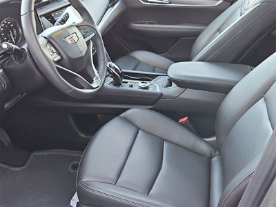 2025 Cadillac XT6 Luxury