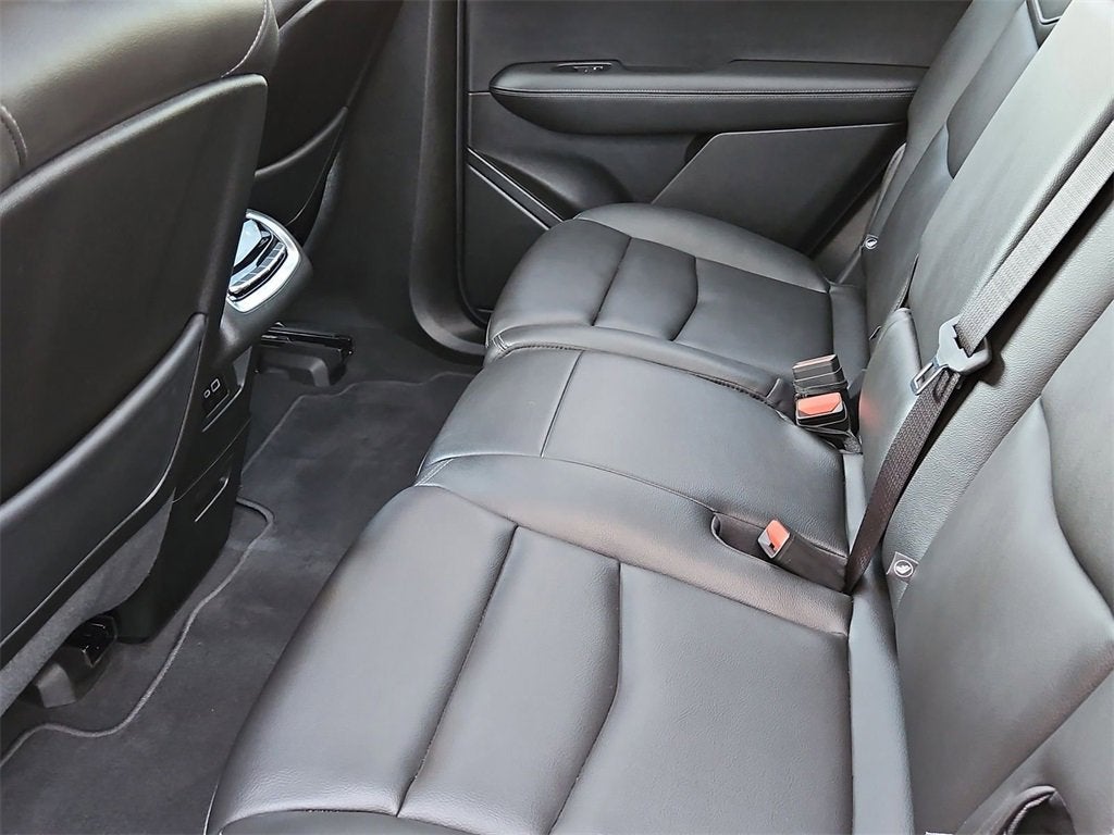 2025 Cadillac XT6 Luxury