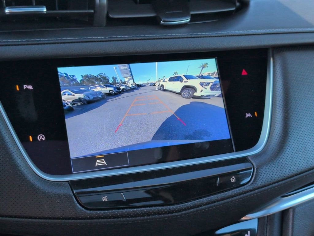 2023 Cadillac XT6 Luxury