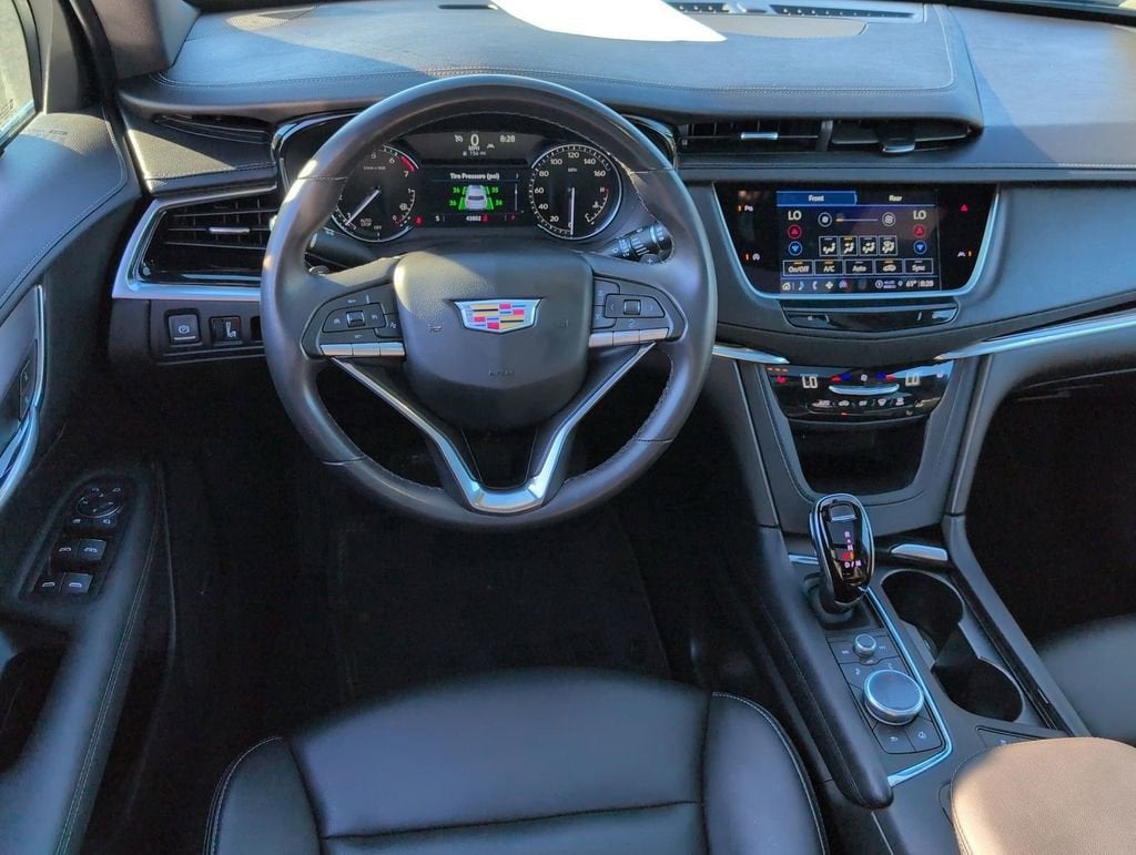 2023 Cadillac XT6 Luxury