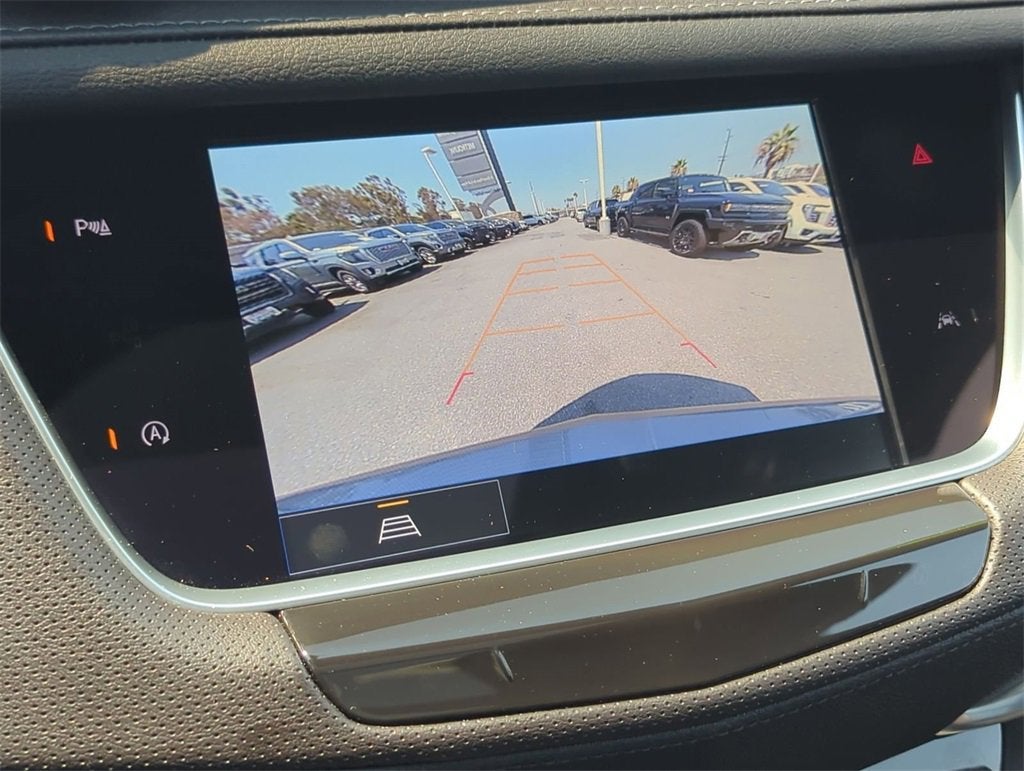 2025 Cadillac XT6 Luxury