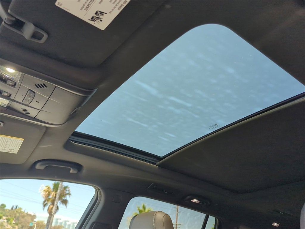 2025 Cadillac XT6 Luxury