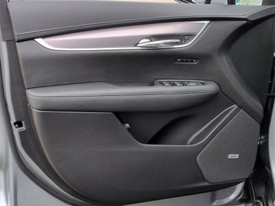 2025 Cadillac XT6 Luxury