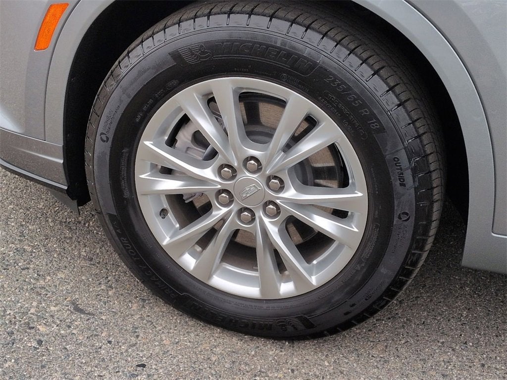 2025 Cadillac XT6 Luxury