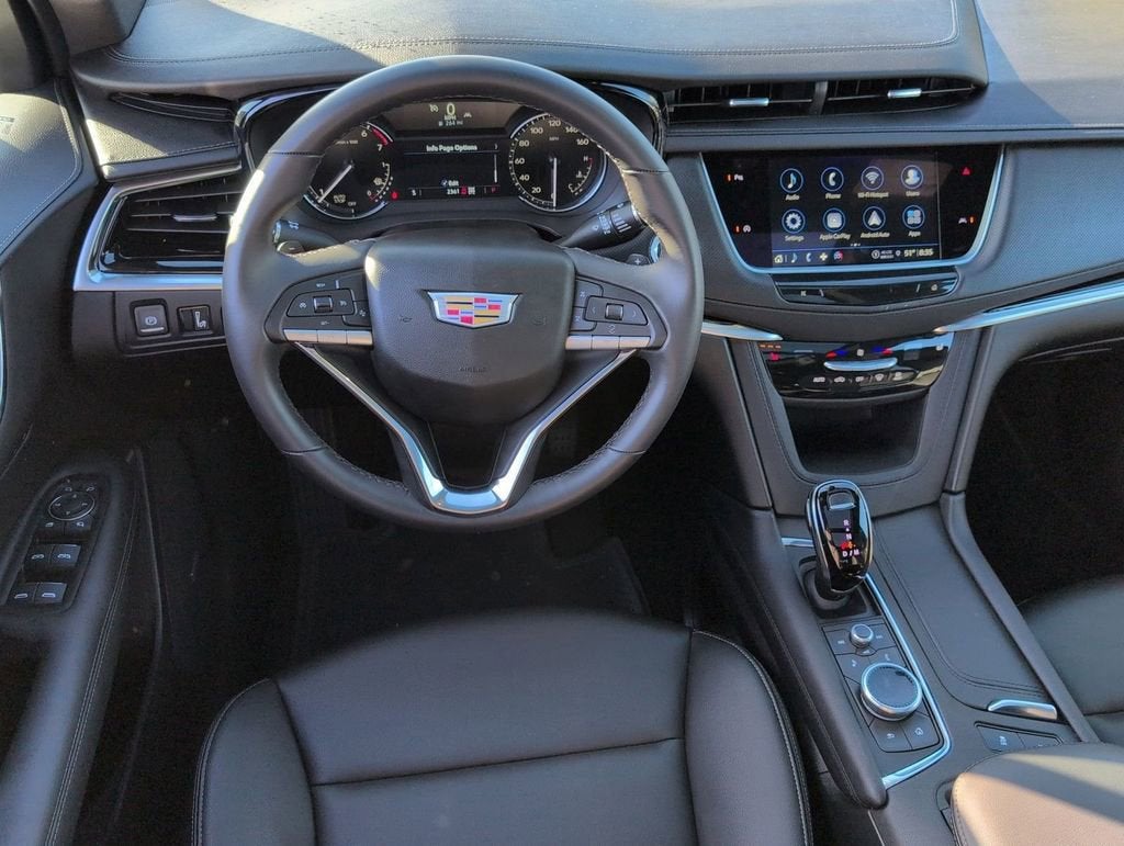 2025 Cadillac XT6 Luxury