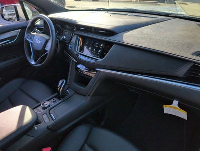 2025 Cadillac XT6 Luxury