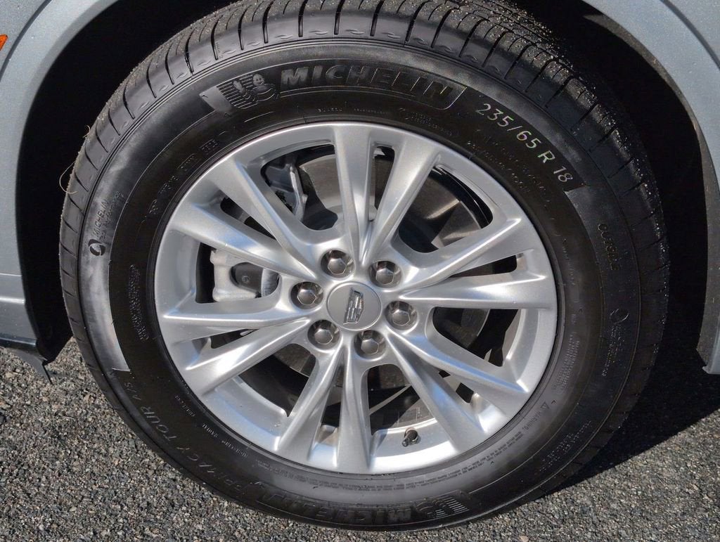 2025 Cadillac XT6 Luxury