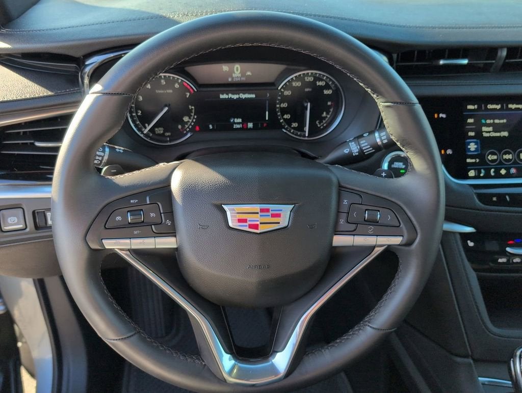 2025 Cadillac XT6 Luxury