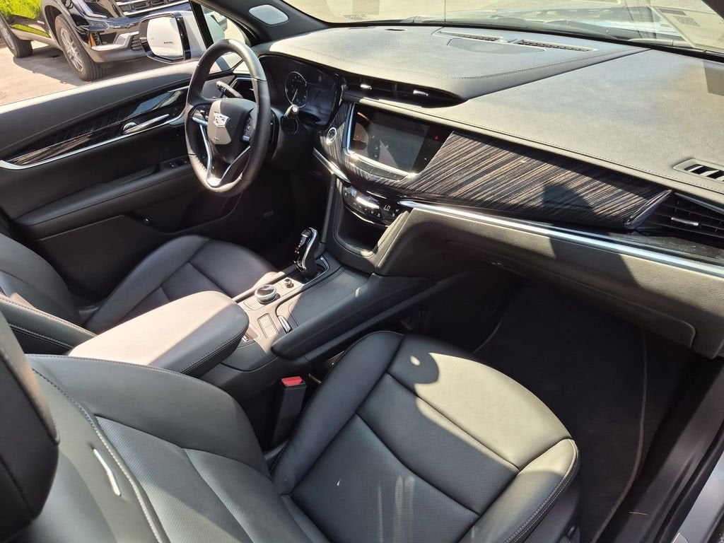 2025 Cadillac XT6 Premium Luxury