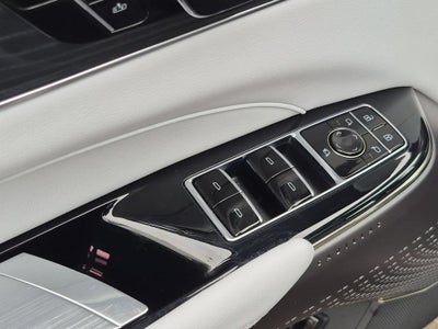 2024 Cadillac LYRIQ Luxury 1