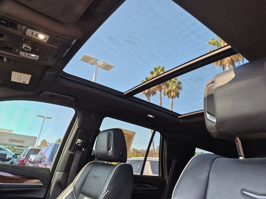 2022 Cadillac Escalade Premium Luxury