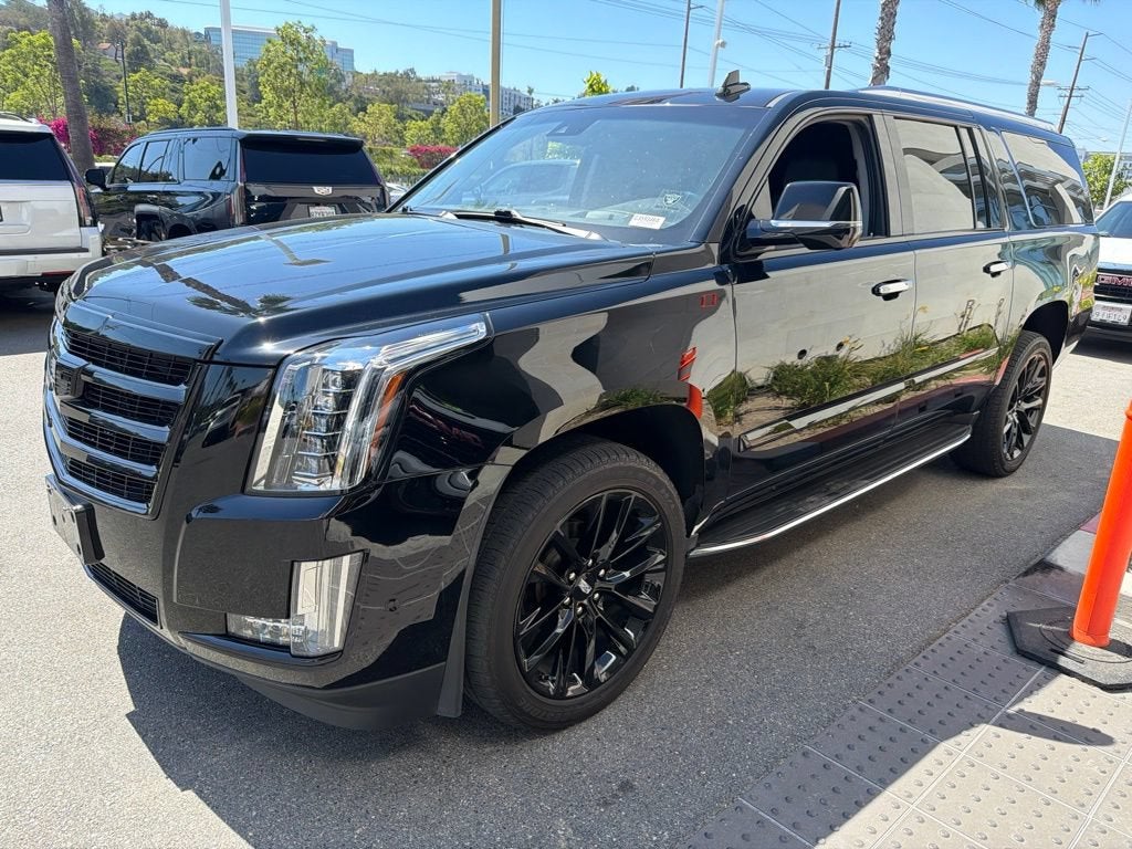 2019 Cadillac Escalade ESV Luxury