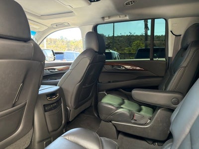 2019 Cadillac Escalade ESV Luxury