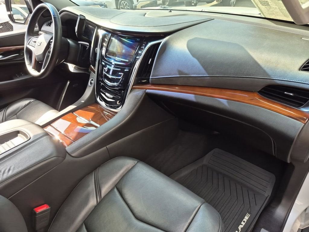 2018 Cadillac Escalade Premium Luxury