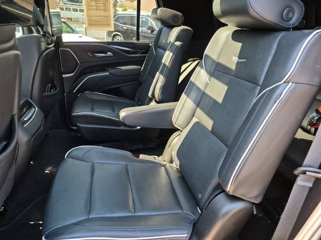 2021 Cadillac Escalade Sport