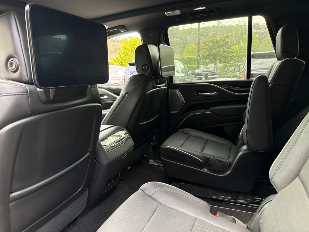 2023 Cadillac Escalade Sport