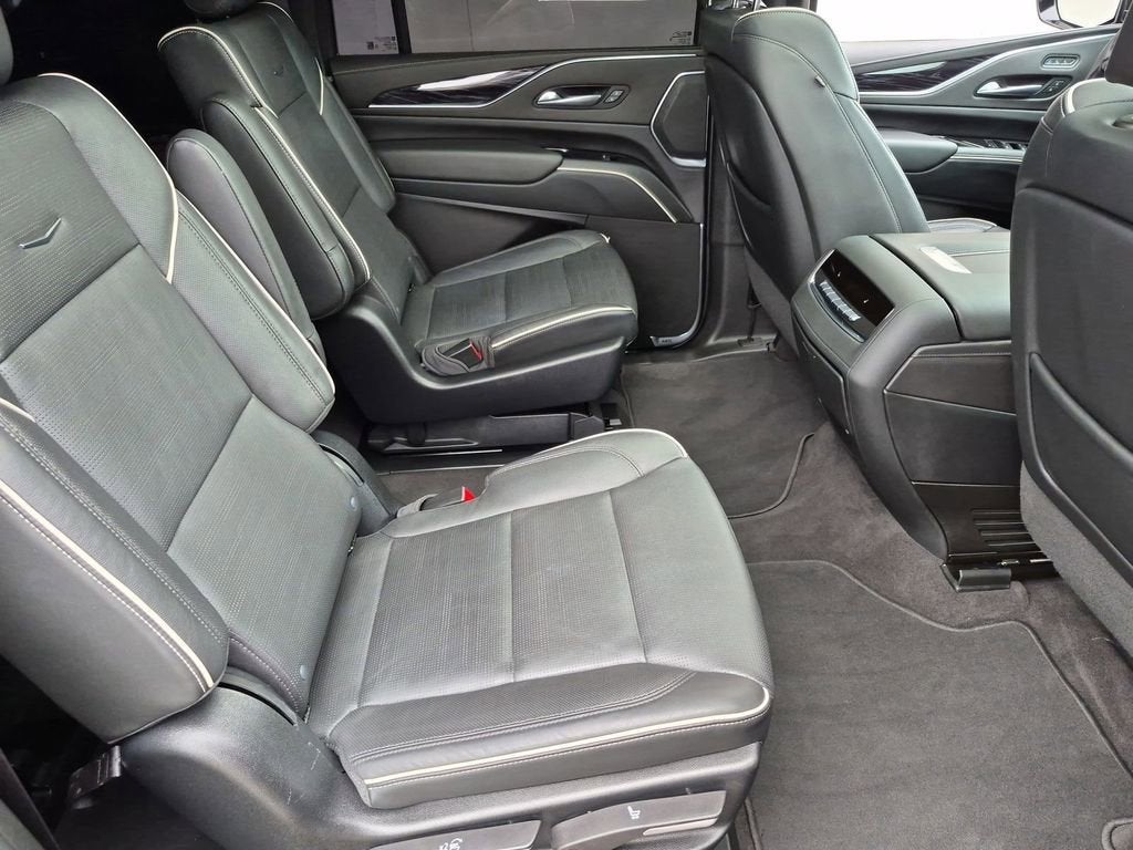 2023 Cadillac Escalade ESV Sport