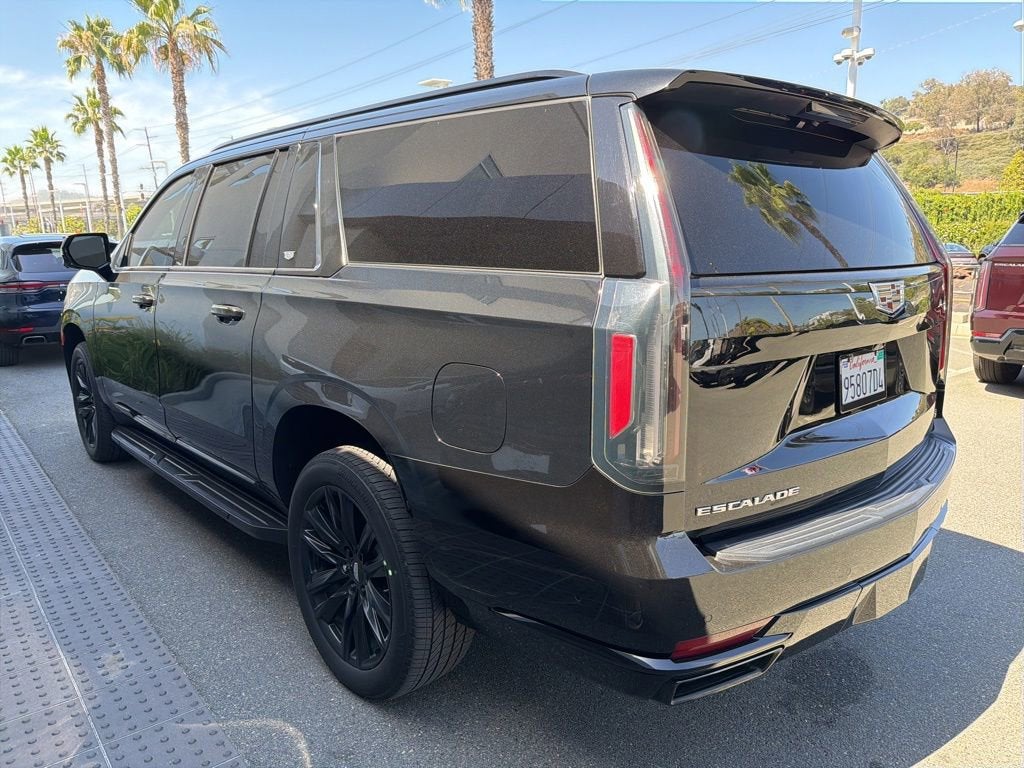 2023 Cadillac Escalade ESV Sport