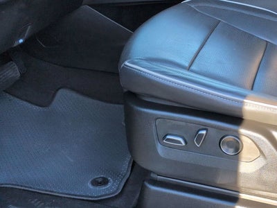 2025 Cadillac Escalade ESV Premium Luxury