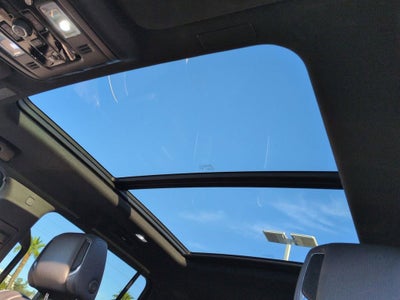 2025 Cadillac Escalade ESV Premium Luxury