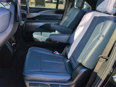 2025 Cadillac ESCALADE IQ Luxury 2