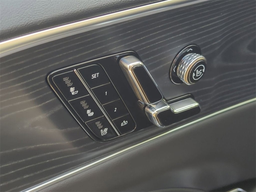 2026 Cadillac LYRIQ V-Series