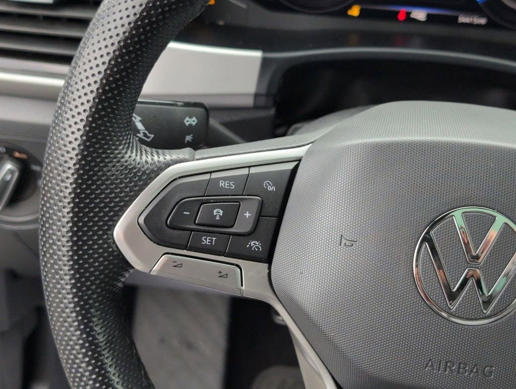 2022 Volkswagen Atlas Cross Sport 3.6L V6 SEL R-Line